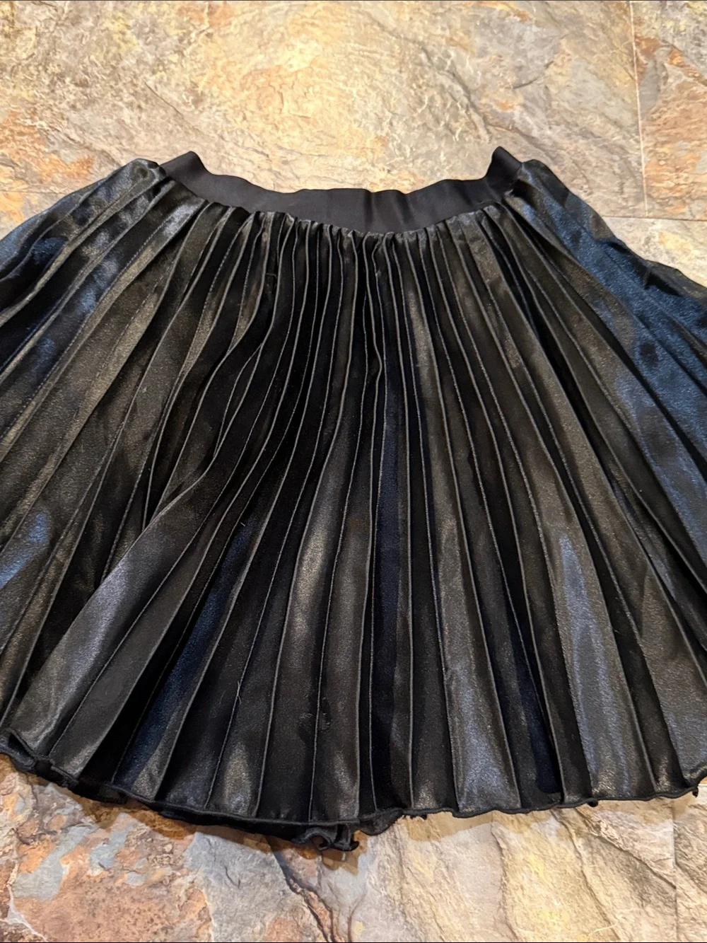 Girls size 8-9Y Black Pleated Skirt H&M